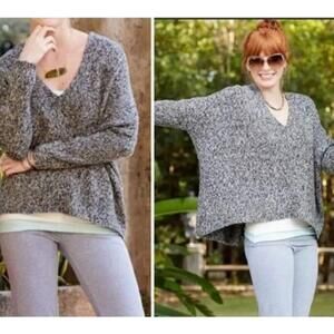 Matilda Jane Grey V-Neck Sweater Size XS